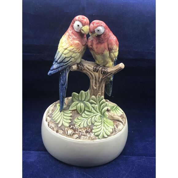 OTAGARI HAND PAINTED PARROTS‎ MUSIC BOX STRANGER IN PARADISE JAPAN - Picture 1 of 11
